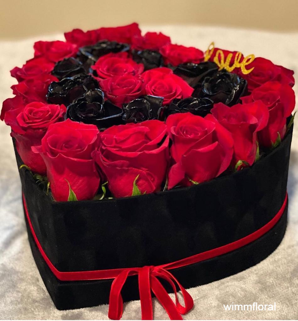 Velvet Set of 3 Heart Shaped Flower Gift Boxes, White/Black/Pink/Red | W723