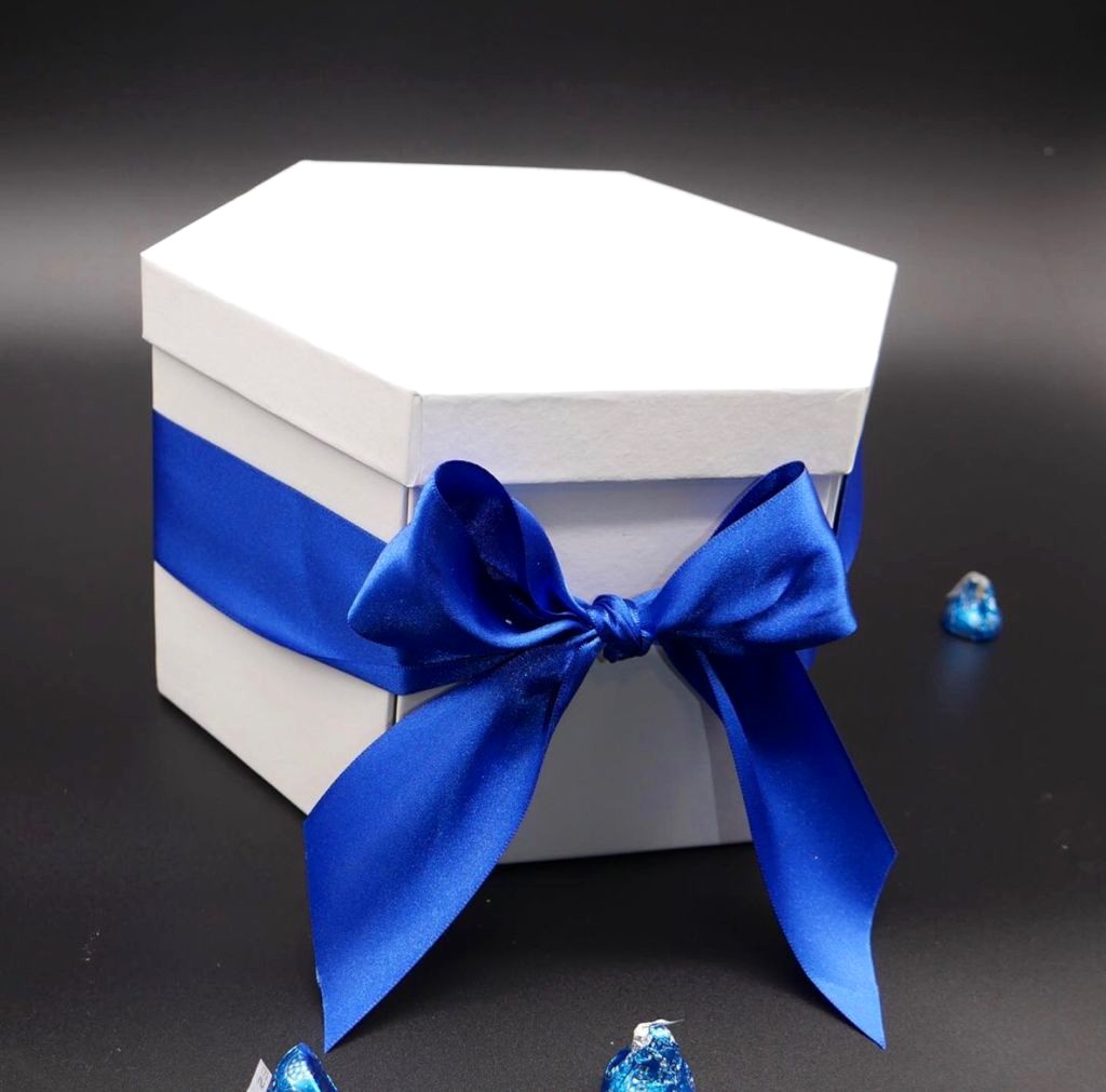 premium-quality-european-style-hexagon-floral-flower-box-white-w5029-8.jpg