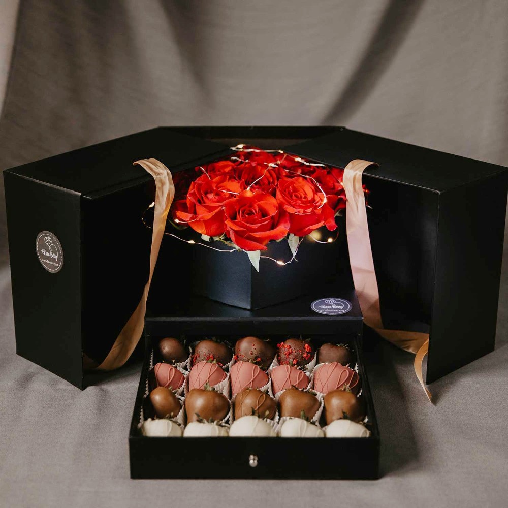 Large Square Surprise Flower Box - Various Colors | W7777