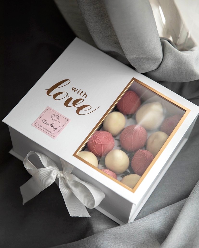 premium-quality-european-style-square-shape-flower-gift-box-white-set-of-2-w9934-2.jpg
