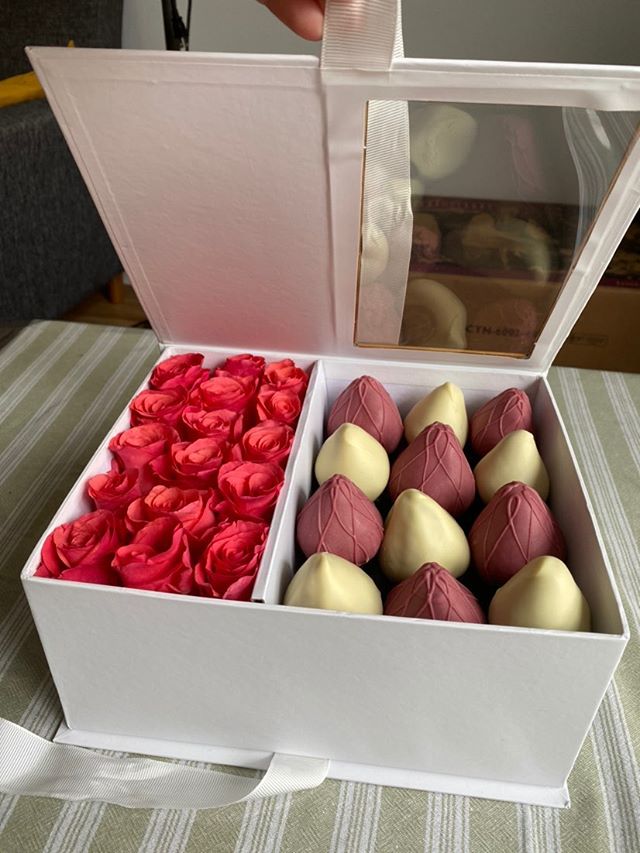 premium-quality-european-style-square-shape-flower-gift-box-white-set-of-2-w9934-5.jpg