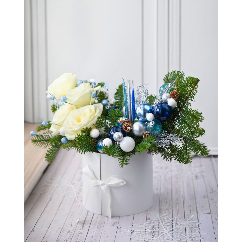 premium-quality-european-style-round-shape-flower-gift-box-white-w9591-1-3 2-tiered Round Shaped Flower/Gift Box, Size 7.8" dia x 6.7", Plastic Liner, Various Colors | W959