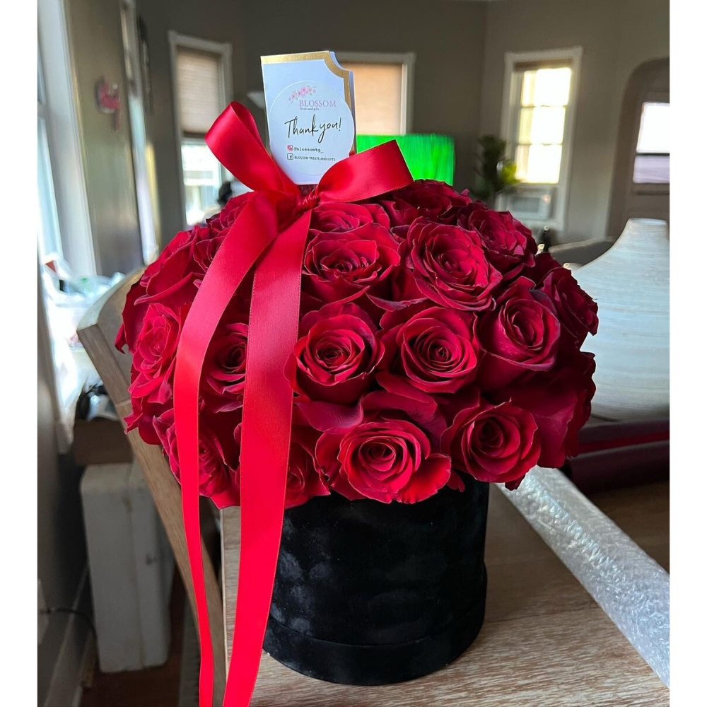 Set of 3, LARGE Size Velvet Round Flower/Gift Box Set with Lids, Various Colors | W565