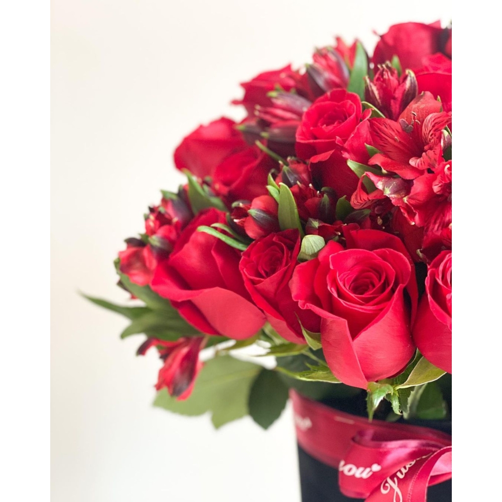 Set of 3, LARGE Size Velvet Round Flower/Gift Box Set with Lids, Various Colors | W565