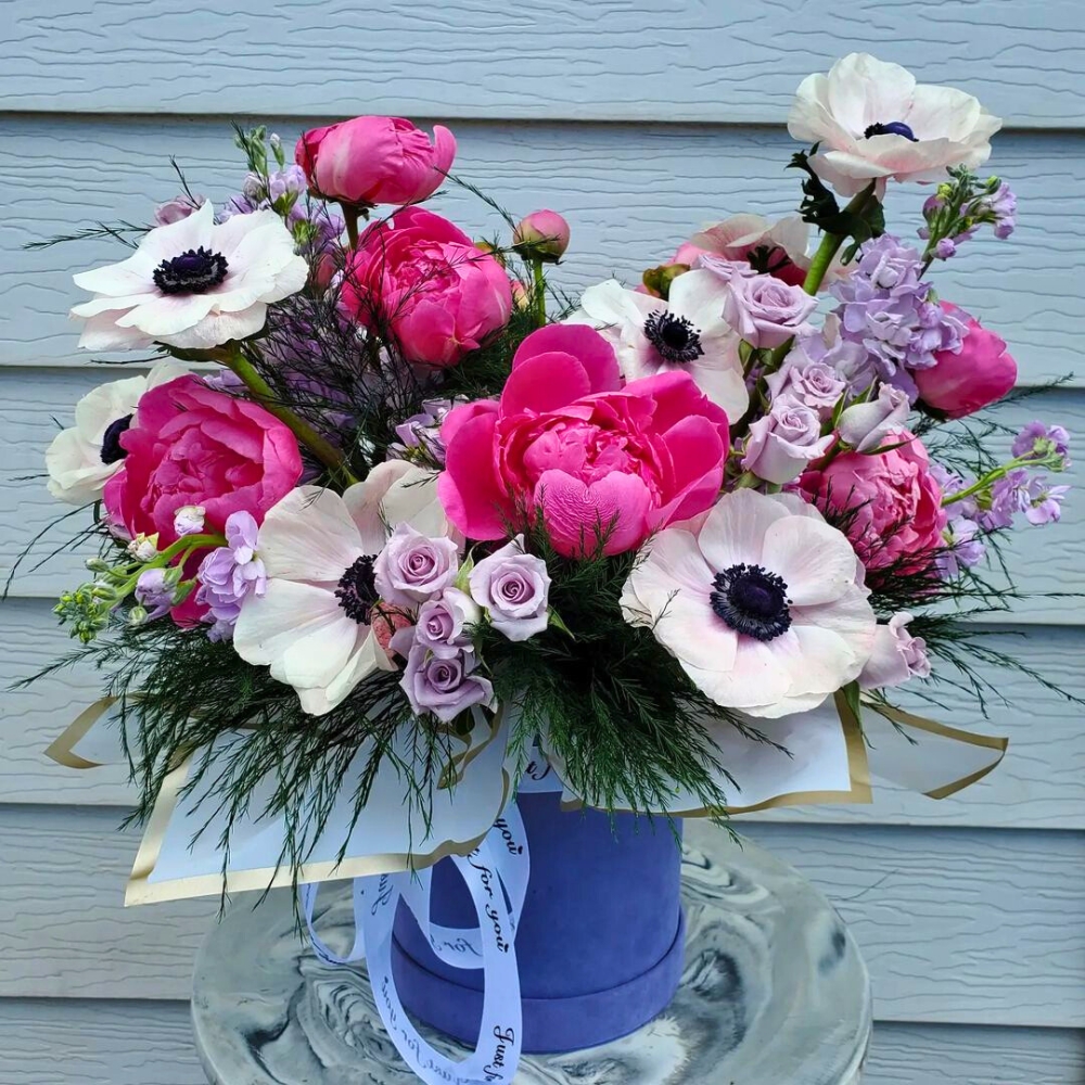 heart-shaped-flower-velvet-hat-box-white-pink-valentines-gift-square-cylinder-flowers-florist-supplies-floral-bouquet-wrap-paper-packaging-for-arrangement-party-favor-boxes-w5651L-2 Set of 3, LARGE Size Velvet Round Flower/Gift Box Set with Lids, Various Colors | W565