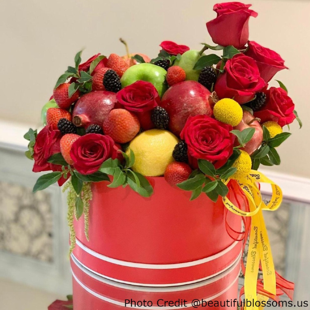 Set of 3, Round Flower Boxes, Plastic Liner, Various Colors | W738