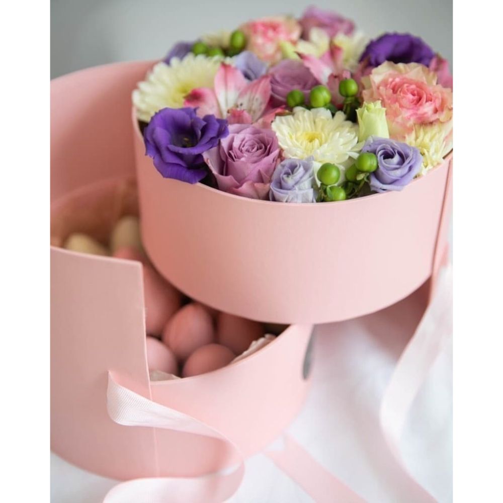 premium-quality-european-style-round-shape-flower-gift-box-pink-w9592-1-820x1024 2-tiered Round Shaped Flower/Gift Box, Size 7.8" dia x 6.7", Plastic Liner, Various Colors | W959