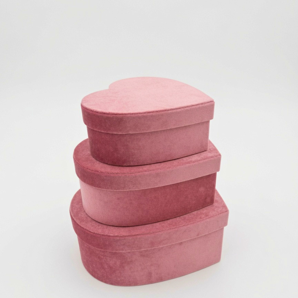 unikpackaging-velour-velvet-flower-gift-box-florist-supplies-W1456-3 Velour Set of 3 Heart Shaped Flower Gift Boxes, Various Colors | W145